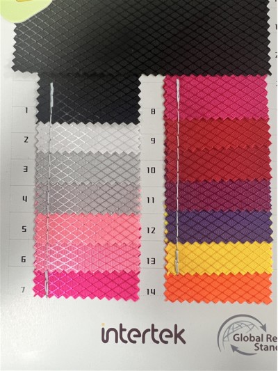 GZ-TY  菱形格PU  RPET再生面料  100%RPER   100%P  幅寬：147CM 防潑水   細節-1